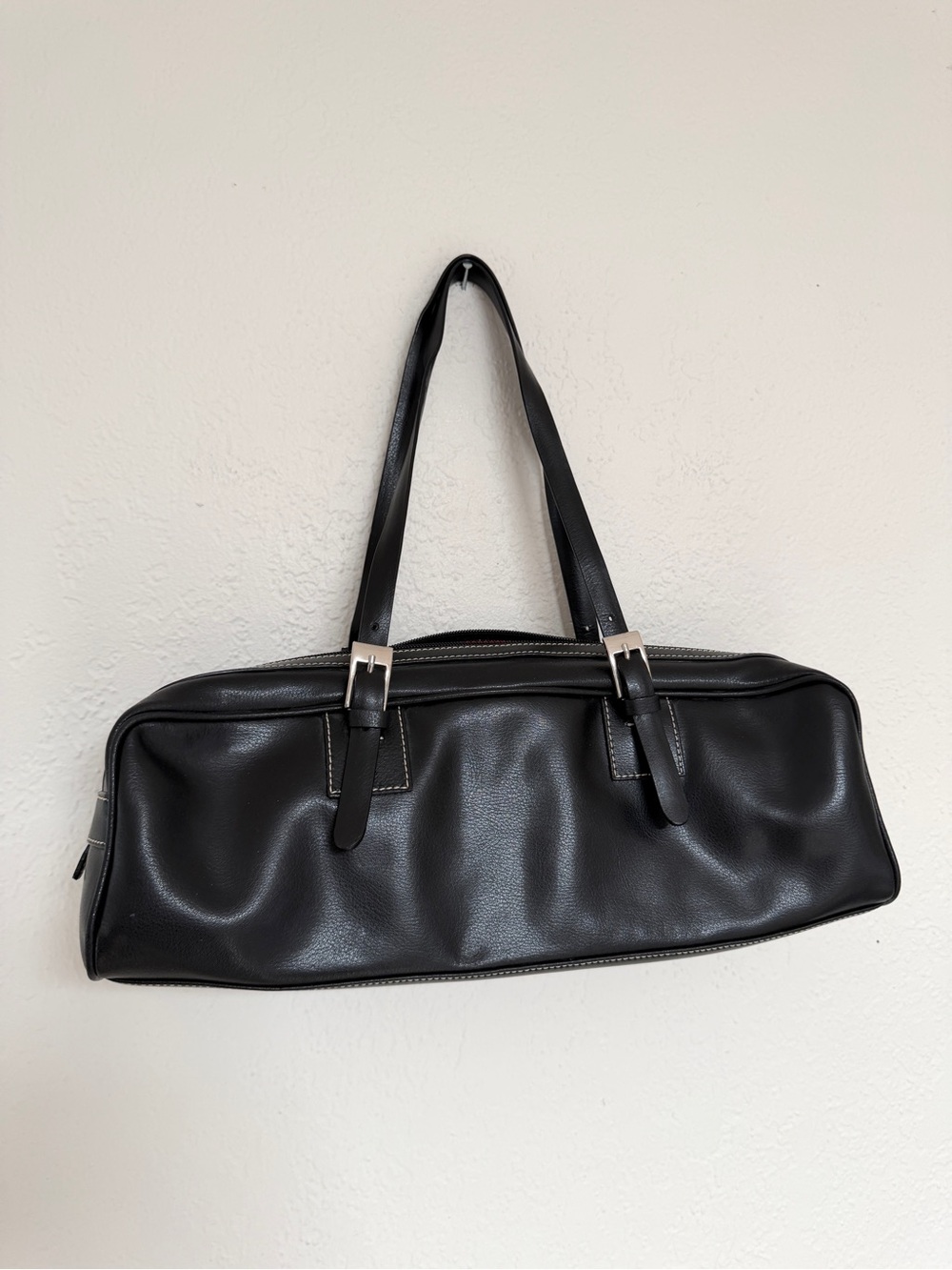 SONDRA ROBERTS structured black leather baguette shoulder bag